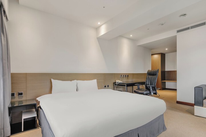Room 49 of 149
