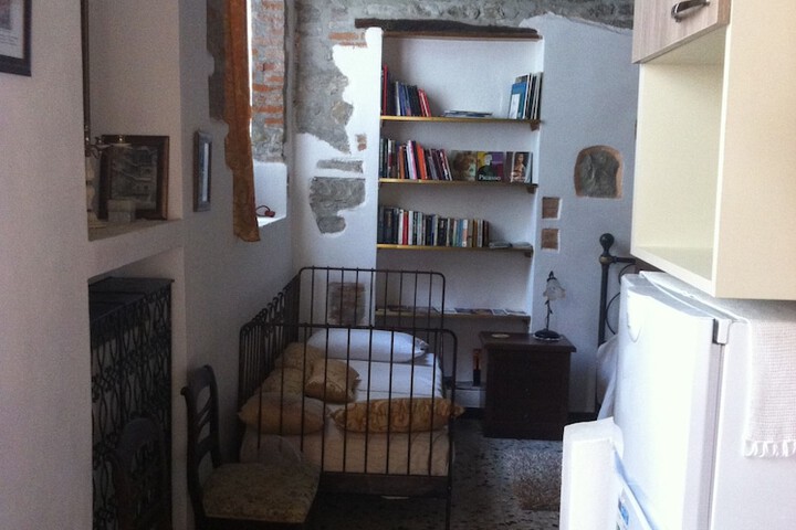 Room 9 of 62