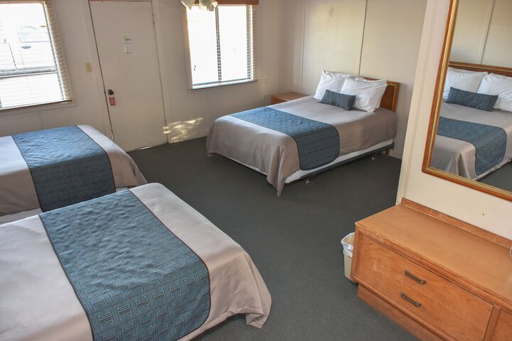 Room 10 of 96