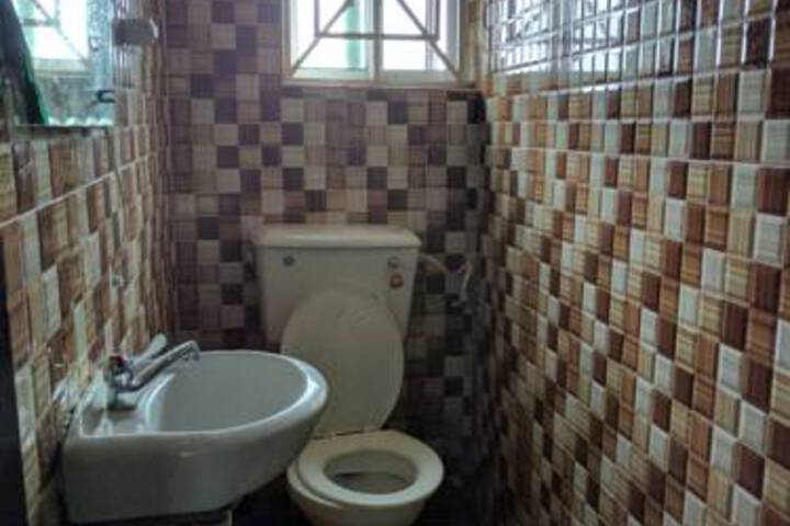 Room 2 of 14