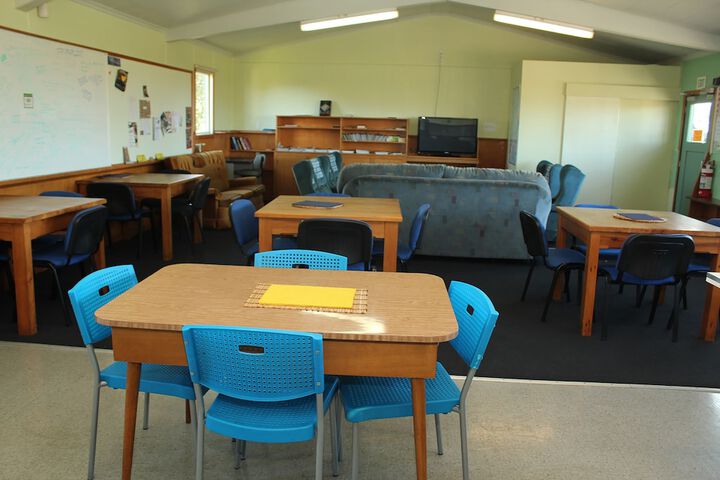 Room 27 of 89