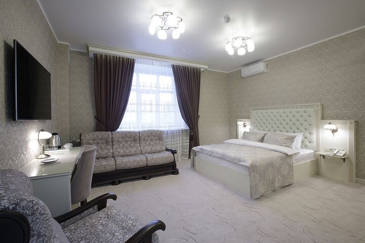 Room 27 of 56