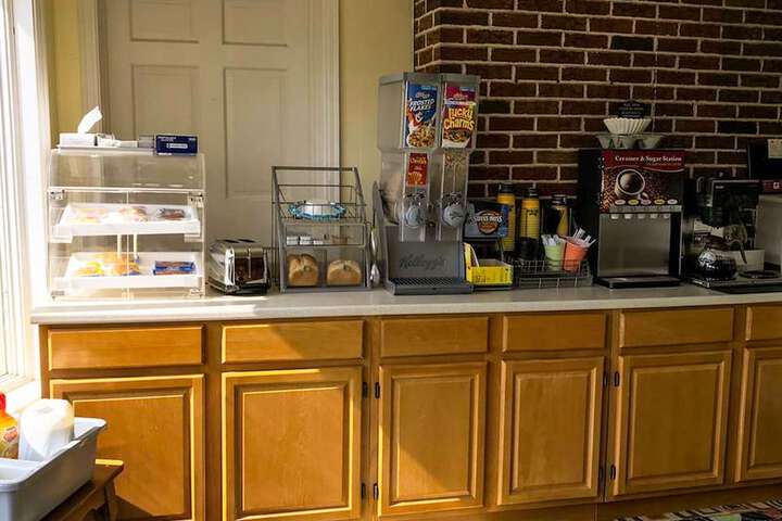 Breakfast area