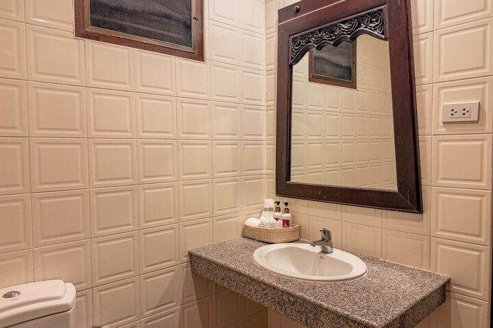 Room 61 of 81