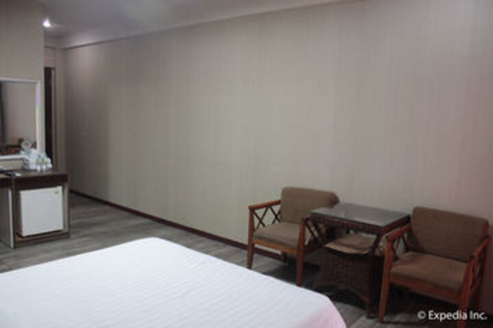 Room 49 of 79