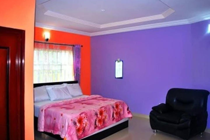 Room 6 of 24