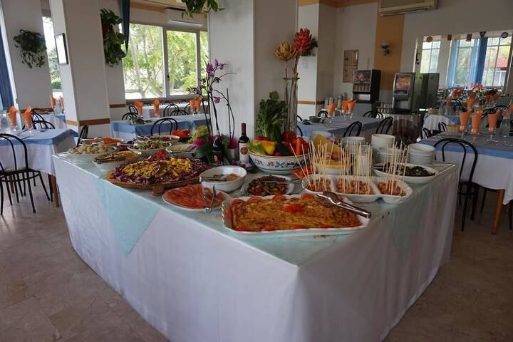 Dining Photos