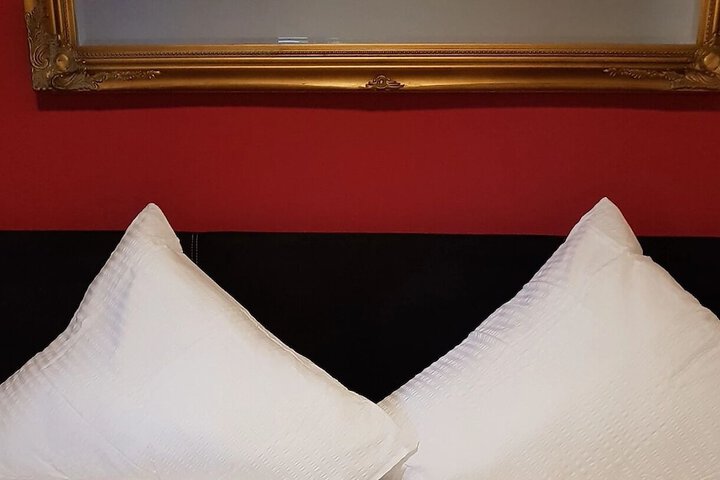 Room 8 of 8