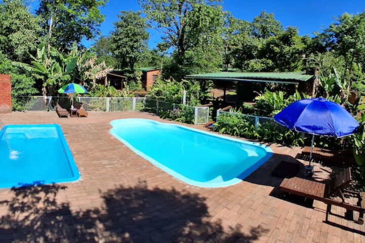 Pool 40 of 60