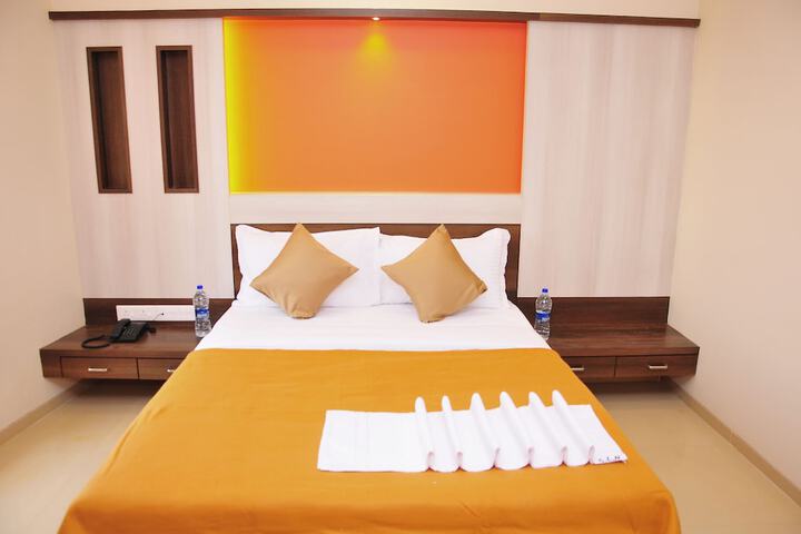 Room 5 of 23