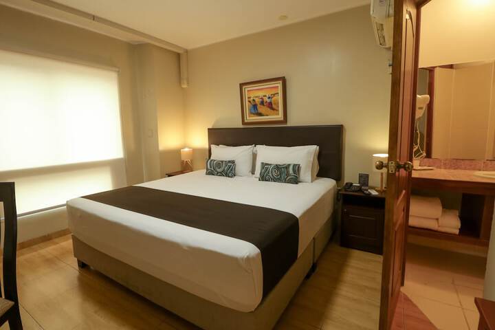 Room 10 of 79