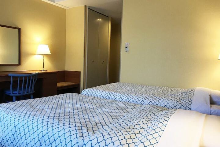 Room 25 of 88