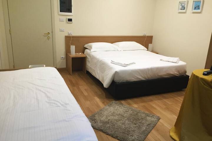 Room 16 of 54