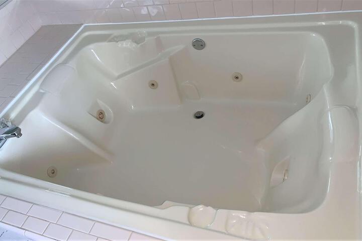 Suite King Bed Sofa (5 of 10)