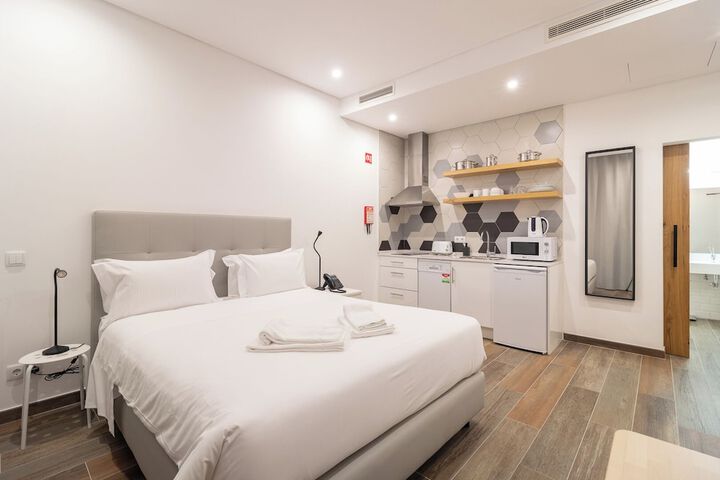 Room 19 of 49