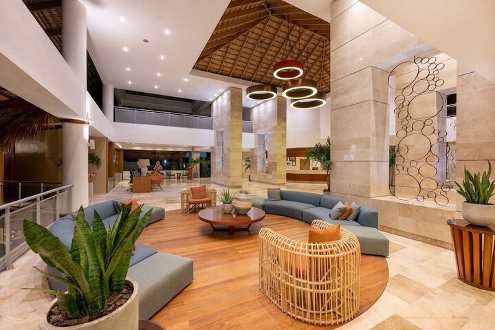 Hotel Interior 3 of 95