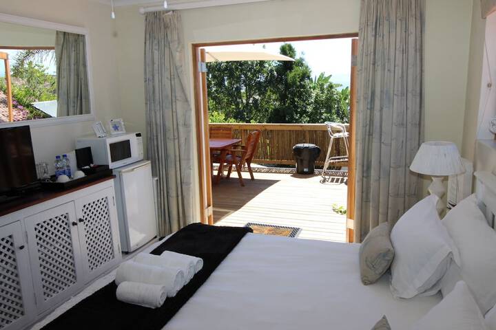 Room 10 of 67