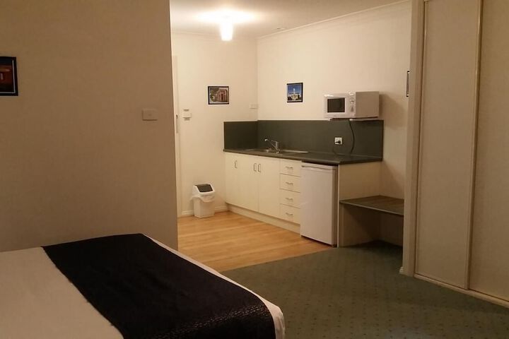 Room 5 of 26