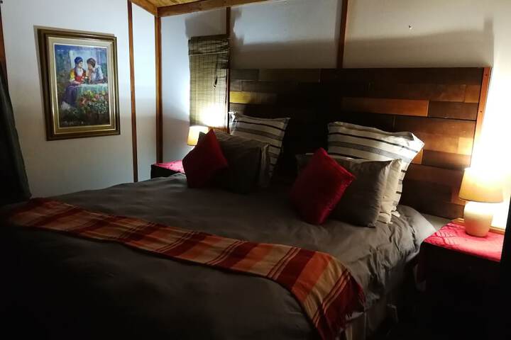 Room 5 of 78
