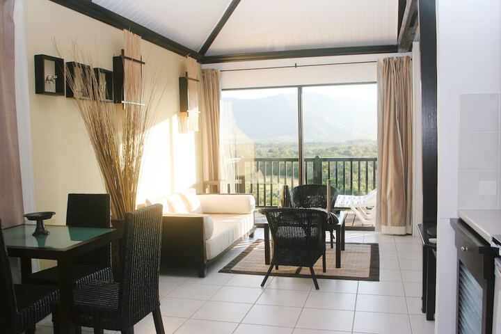 Room 4 of 38