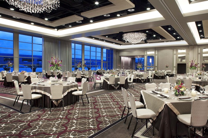 Banquet hall