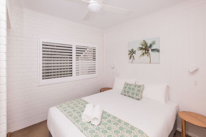 Room 6 of 35