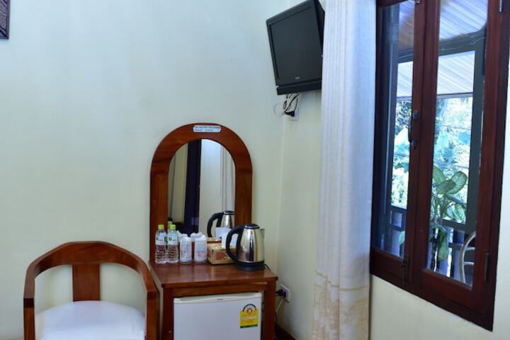 Room 54 of 80