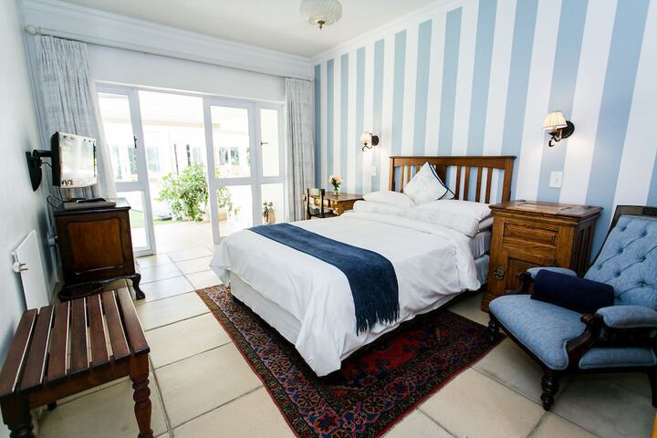 Room 14 of 61
