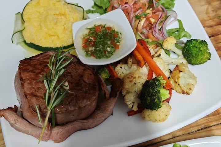 Dining 49 of 82
