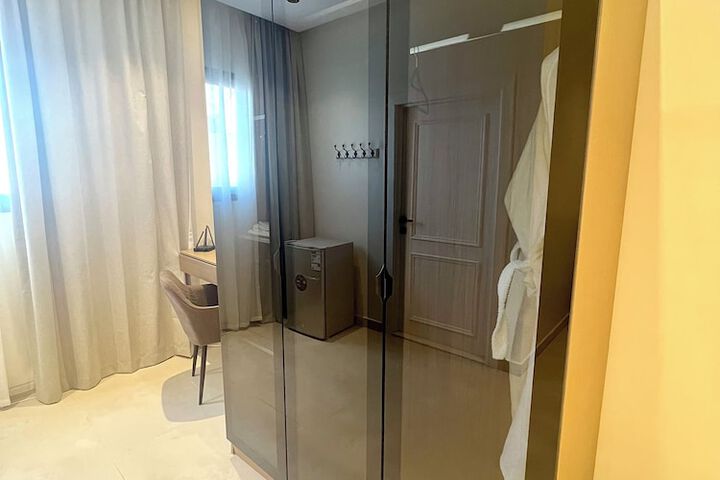 Room 19 of 40