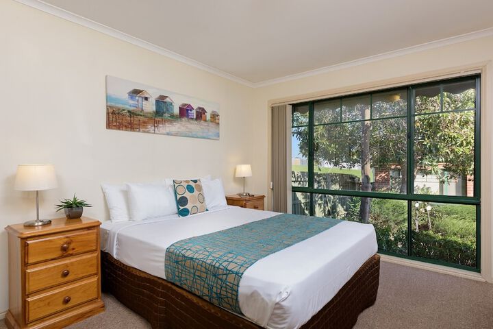Room 4 of 35