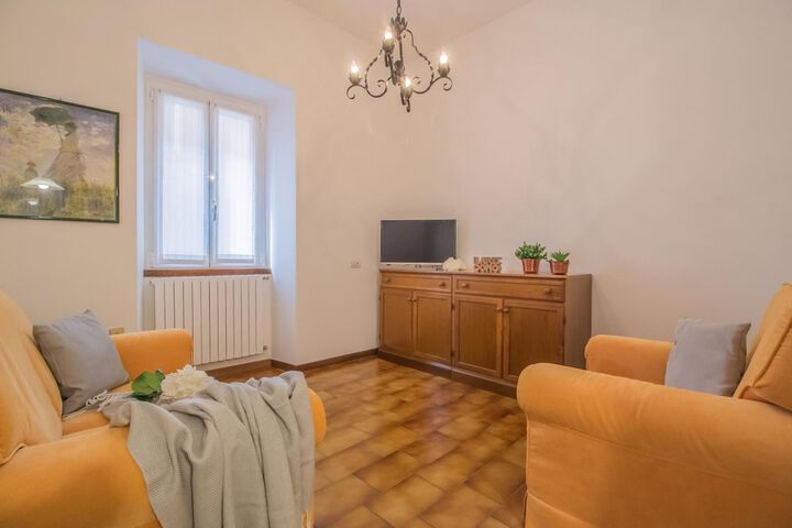 Room 14 of 32