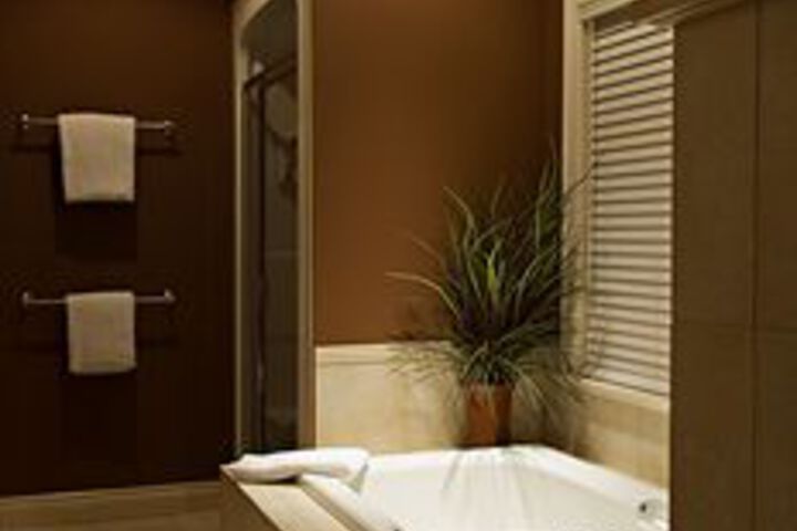 Room 2 of 19
