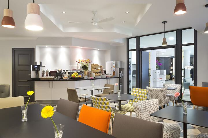 Breakfast area