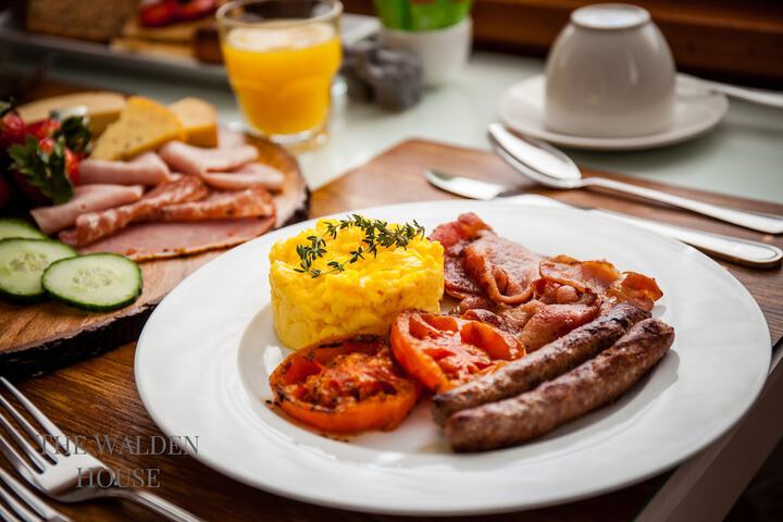 Breakfast/Coffee Service 40 of 53