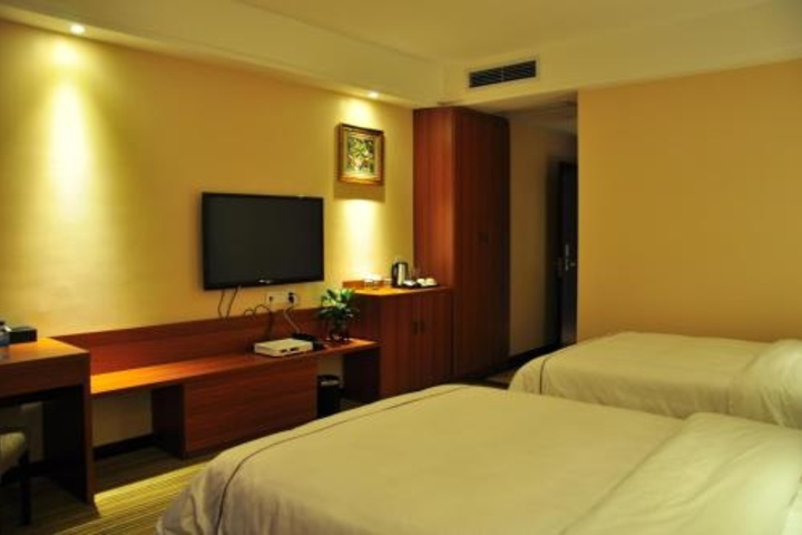 Room 3 of 13