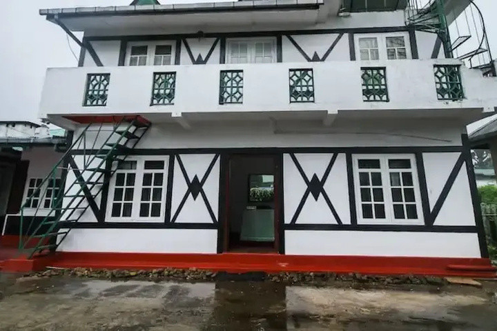 OYO 484 Royal Panorama
