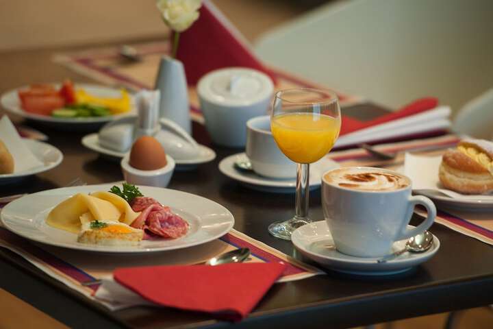 Breakfast meal