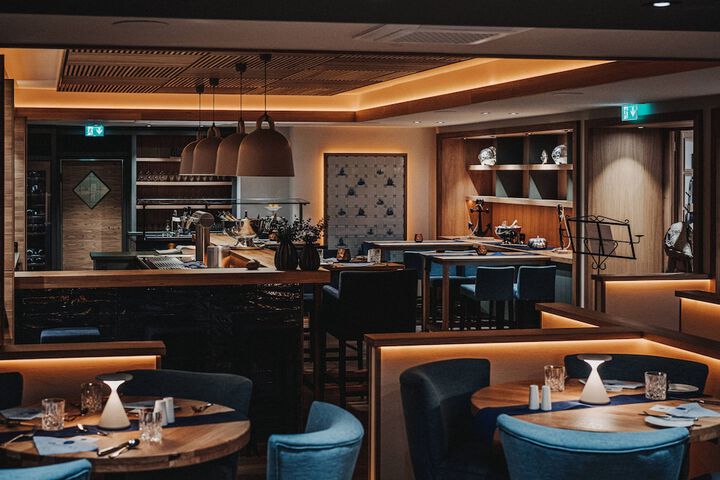Dining 52 of 79