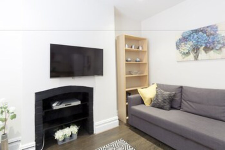 Room 16 of 38