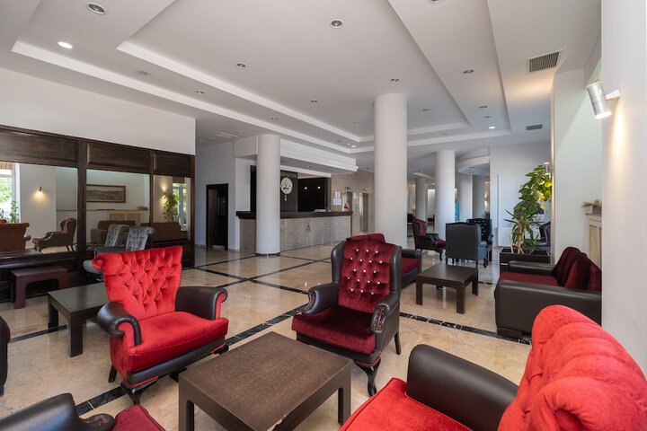 Guest Lobby