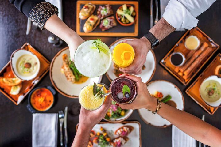 Dining 42 of 72
