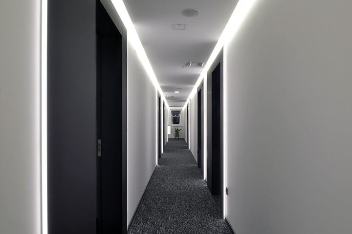 Ballroom/Hall 16 of 20