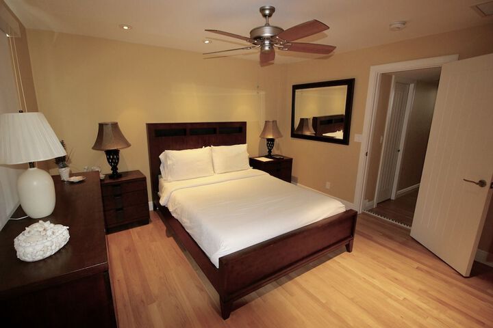 Room 2 of 23