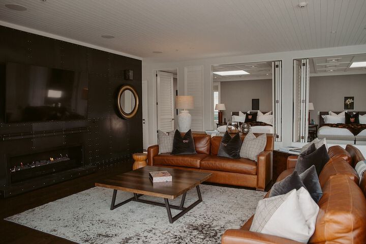 Room 22 of 63