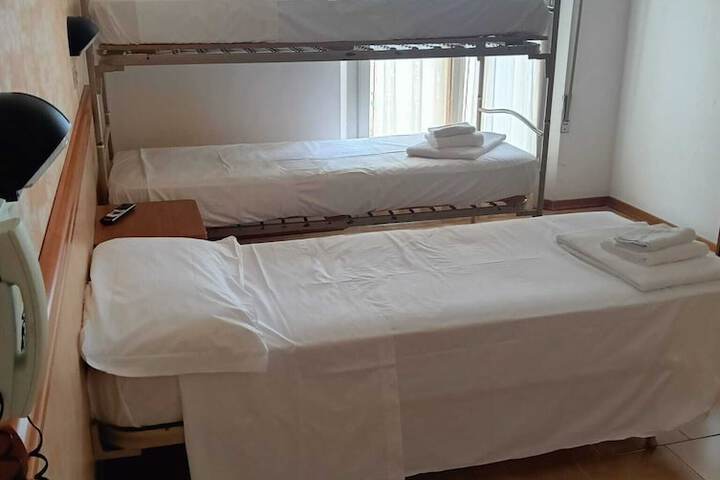 Room 9 of 24
