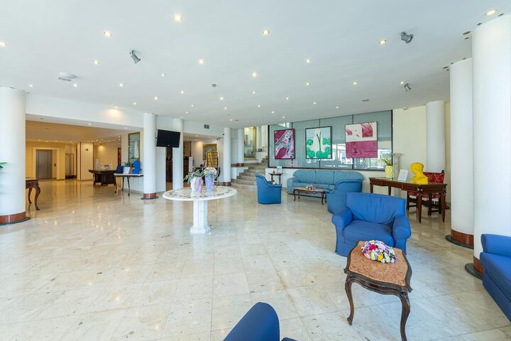 Lobby Photos