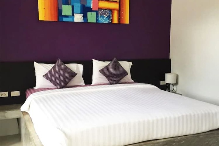 Room 28 of 161