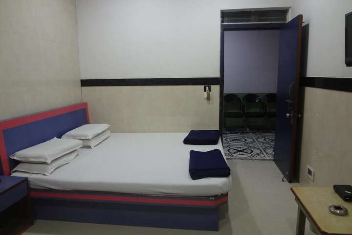 Room 5 of 46