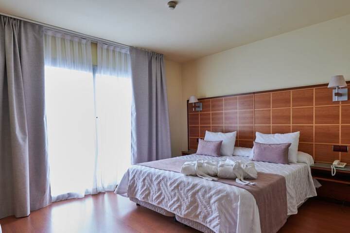 Room 42 of 186